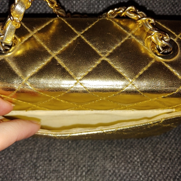 Vintage gold purse with long strap - Picture 14 of 16